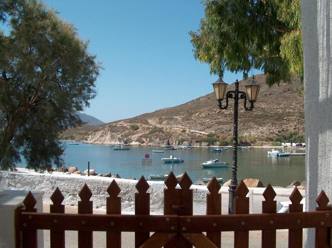 Villa Notos Adamantas  Exterior photo
