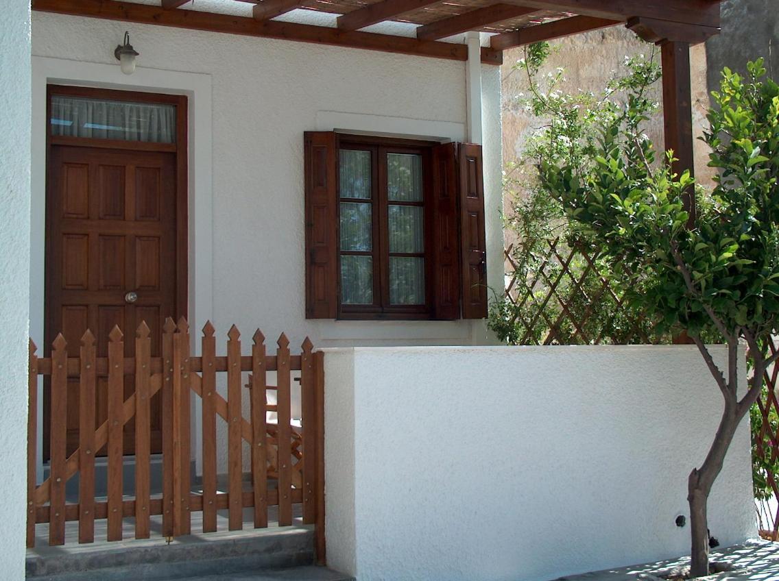 Villa Notos Adamantas  Exterior photo