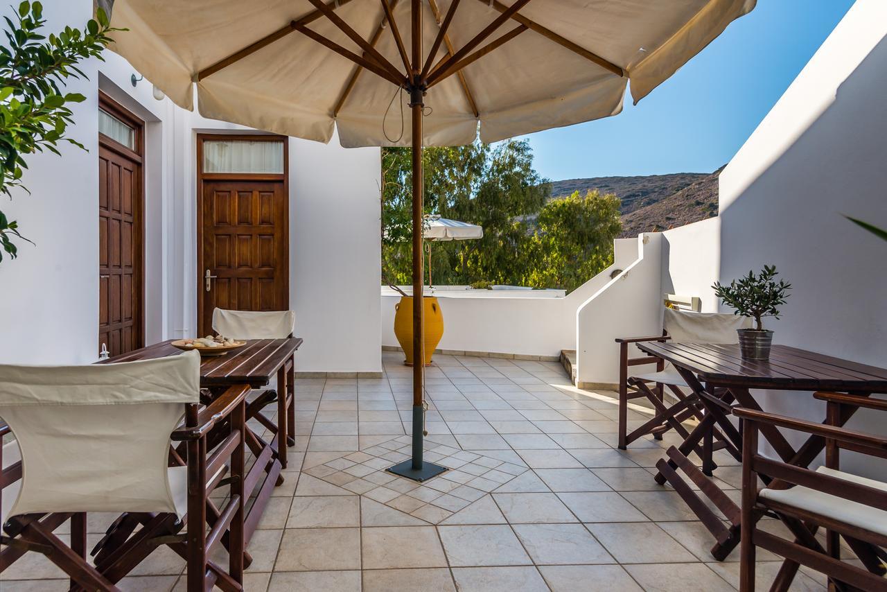 Villa Notos Adamantas  Exterior photo
